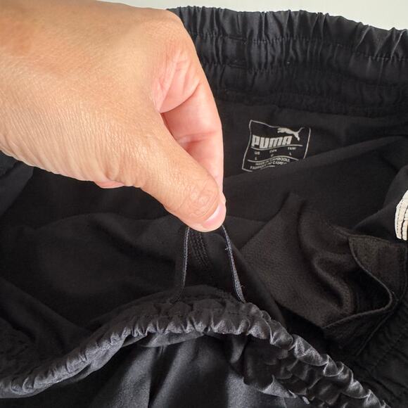 Puma Women's Shorts Size Large 2 in 1 Black Running Athletic Biker 5' - Picture 8 of 10